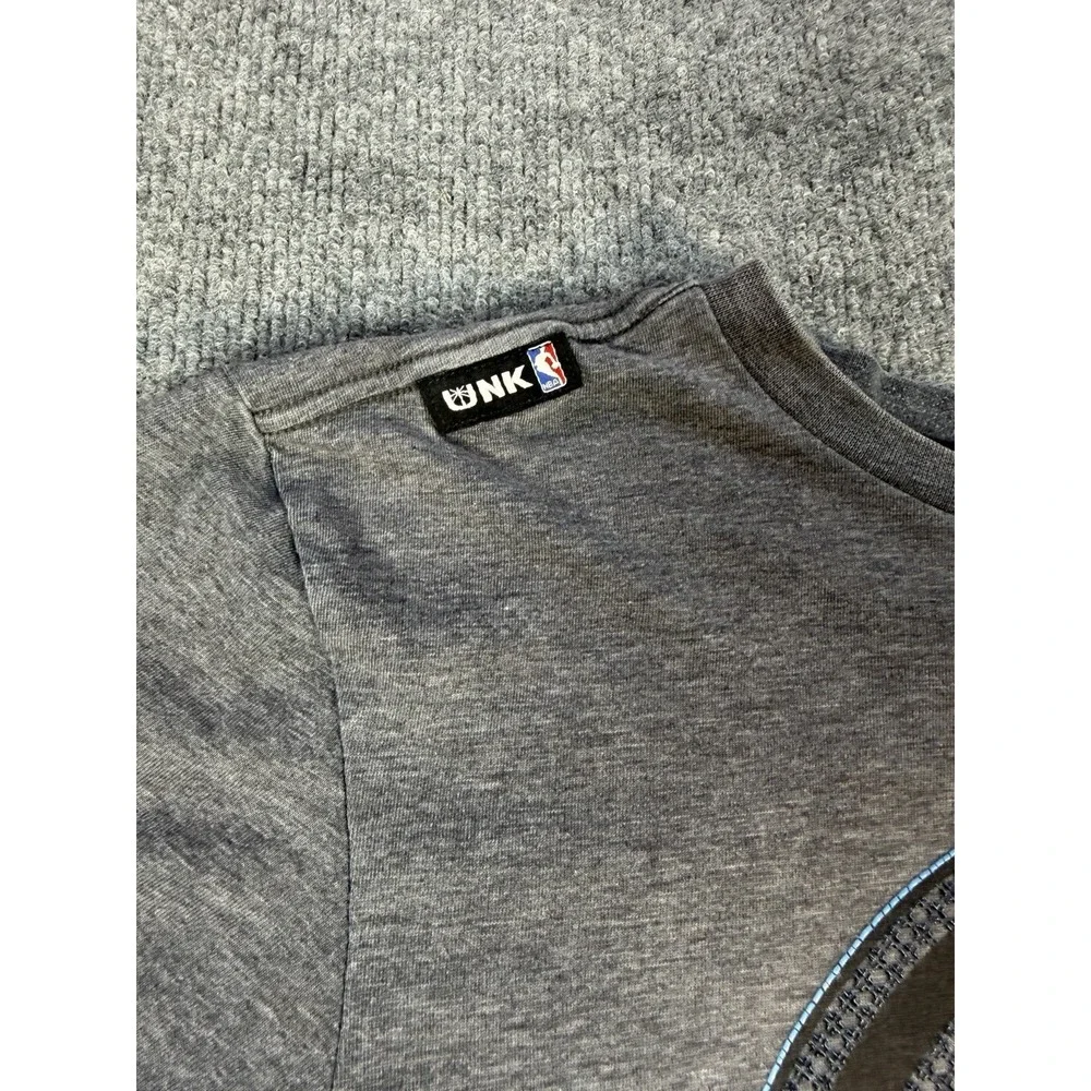 Denver Nuggets UNK NBA Gray Graphic T Shirt Men's Large Basketball Logo Tee